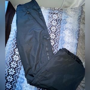 DC snowboarding pants size L for Men new with tags